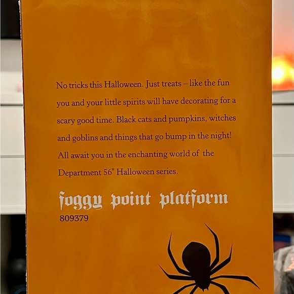 Department 56 Foggy Point Platform - Black and Gray - Picture 4 of 11